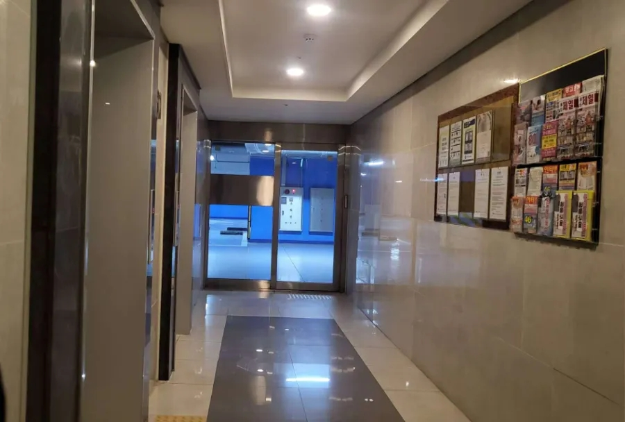 엘리베이터 홀